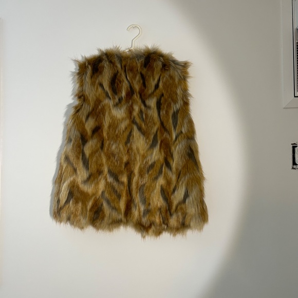 Faux fur Vest $40 - Picture 3 of 4